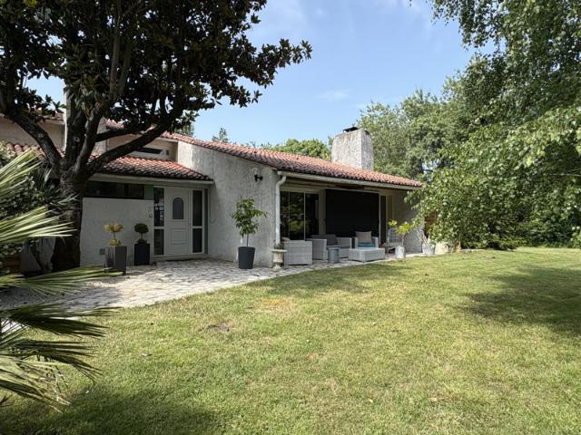 Maison d'habitation en bord de Sèvre
