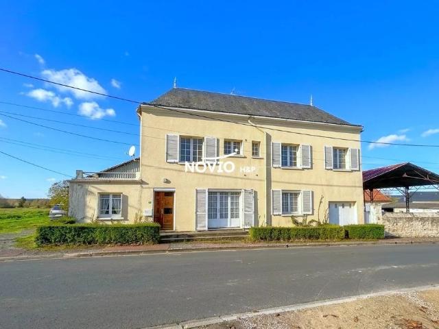Maison d'habitation et dépendances
