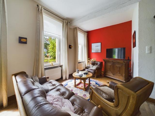 Maison d'habitation + possibilité de profession libérale