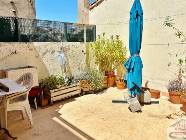 Maison d'habitation T3 avec garage et terrasse à vendre sur