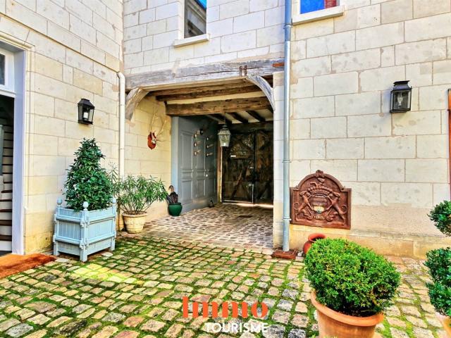Maison d'hôtes hôtel particulier coeur de Loches 300m² Loches