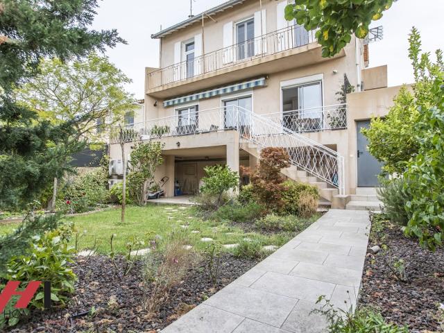MAISON DIVISEE EN T3 3T T4 COEUR DE BEAUMONT DE 160 M2