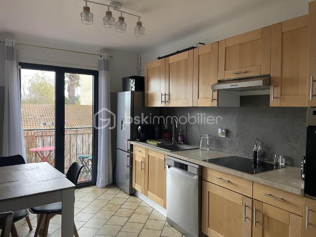 MAISON DIVISEE EN T4, T3 ET T2