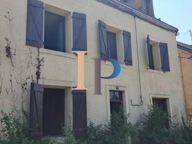MAISON DIGOIN PROCHE CENTRE VILLE