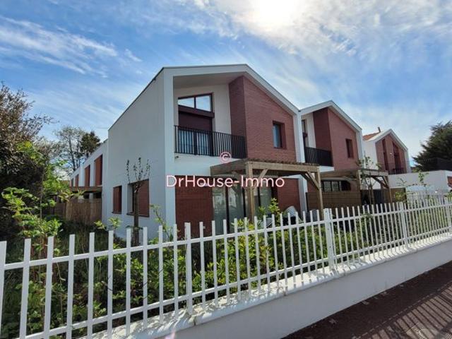 MAISON DUPLEX MITOYENNE T4/83M 2 JARDIN AVEC BALCON, TERRASSE, PERGOLA, 2 PARKINGS