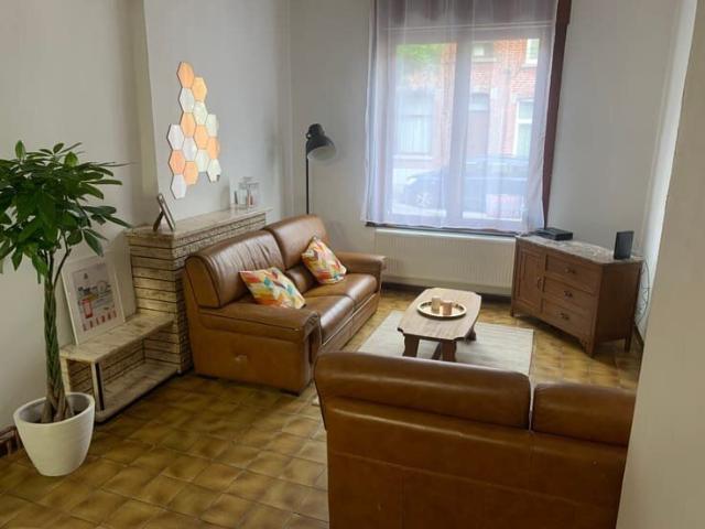 Maison entièrement rénovée à louer