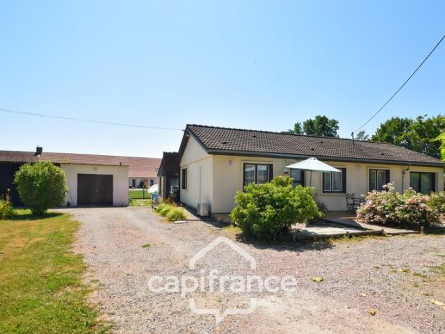 Maison entièrement rénovée de plain pied, 3 chambres, proche Bletterans 39