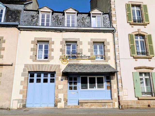Maison entièrement rénovée MORLAIX 113 m² Garage, 3 chambres, deux terrasses et prestations de qualité