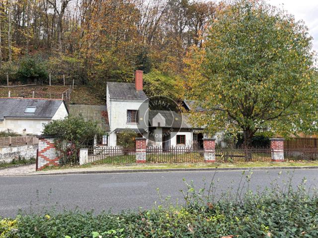 Maison en coteau atypique 1 chambre avec jardin