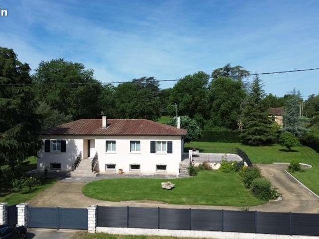 Maison en coeur de ville de 208 m² sur 3000 m² de terrain