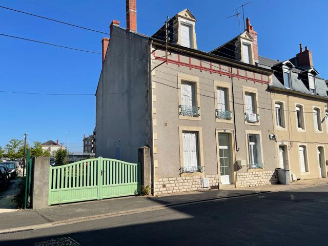 Maison en colocation à Nevers 11 pièce s 175 m2