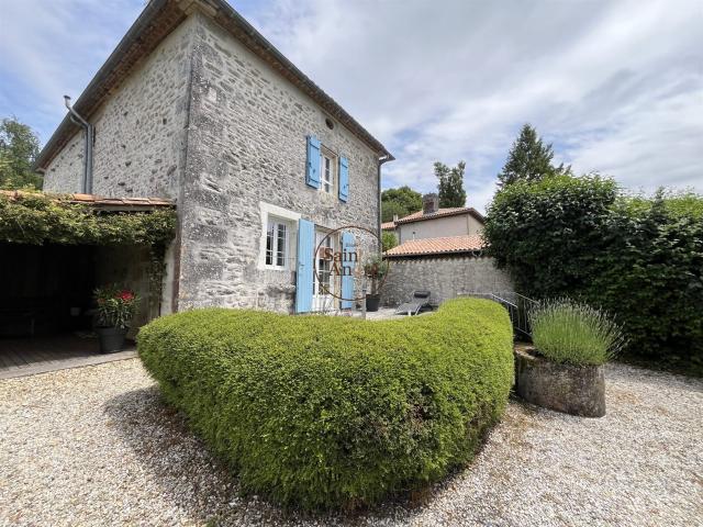 Maison en campagne Secteur Vouzan 130m² Vouzan