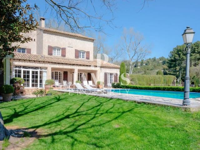 Maison en campagne Paradou