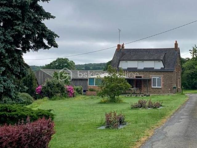 Maison en campagne proche Ernée
