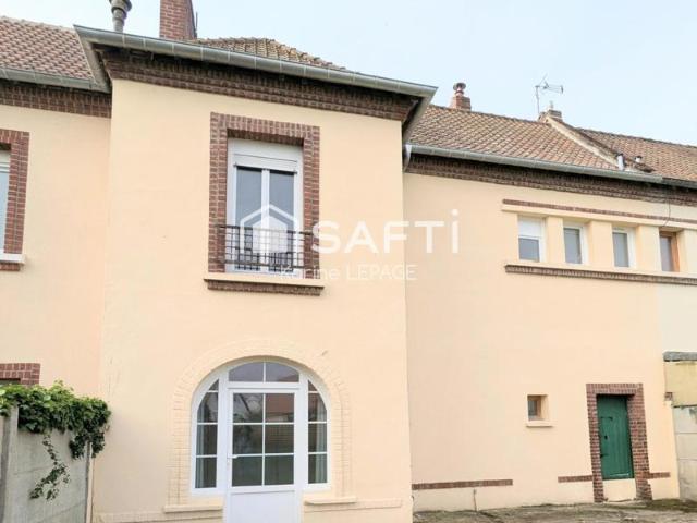Maison en centre bourg Longpré Les Corps Saints
