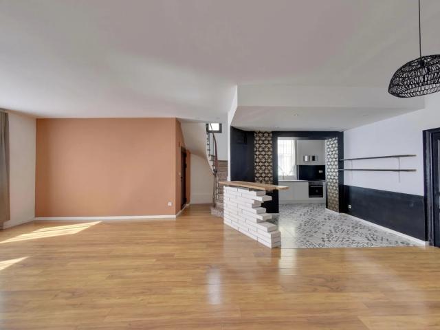 Maison en centre ville avec garage