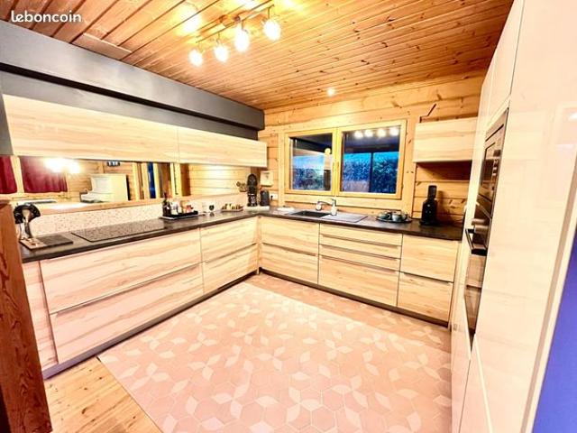 Maison en bois 9 pièces 172 m²