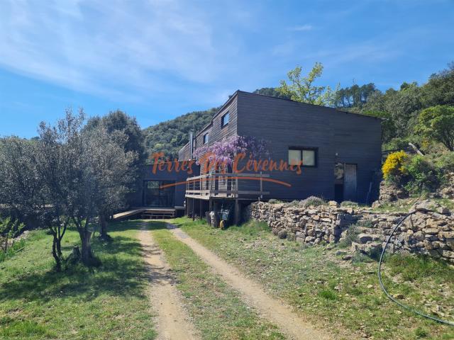 Maison en bois avec piscine 200m² Anduze