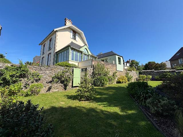 Maison en bord de mer
