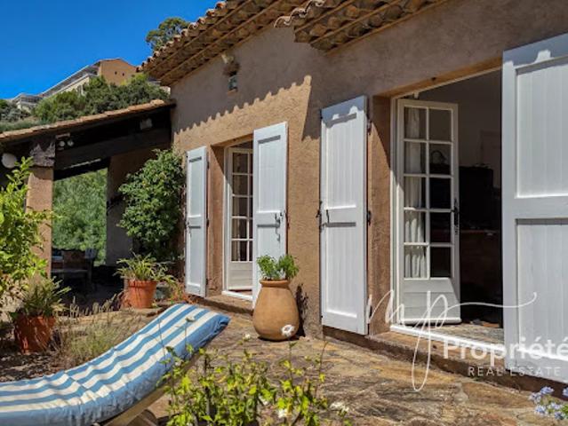 Maison en bord de mer