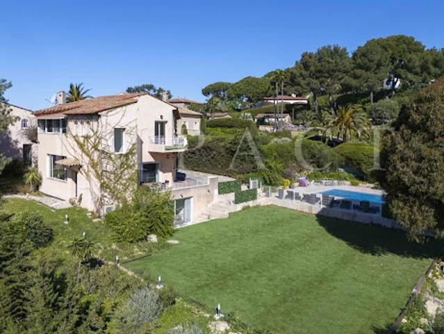 Maison en bord de mer