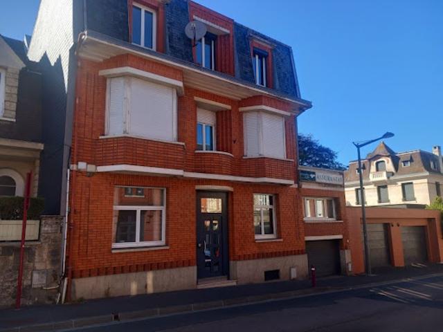 Maison en bord de mer avec terrasse