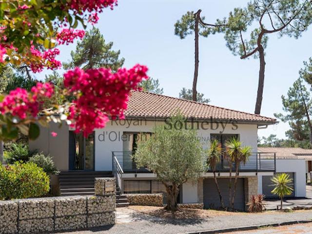 Maison en bord de mer avec terrasse