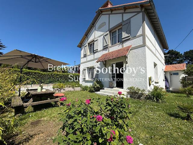 Maison en bord de mer avec terrasse