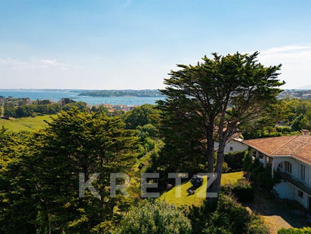 Maison en bord de mer avec terrasse