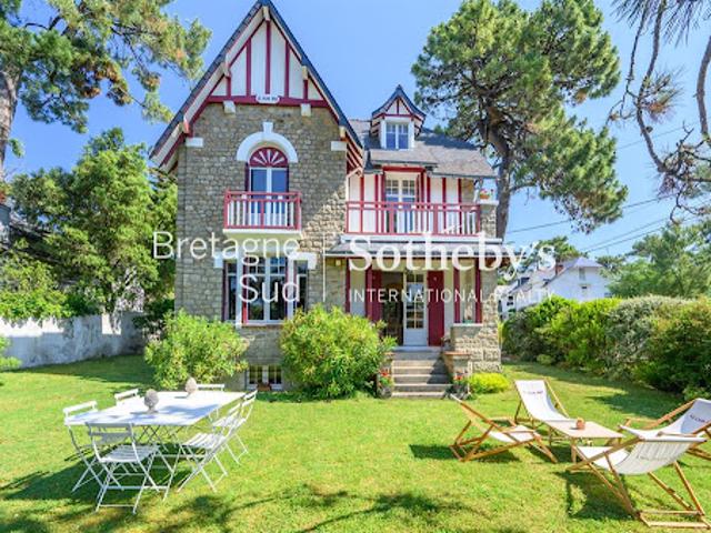 Maison en bord de mer avec terrasse