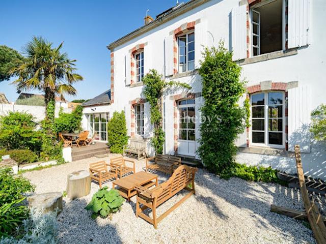 Maison en bord de mer avec terrasse