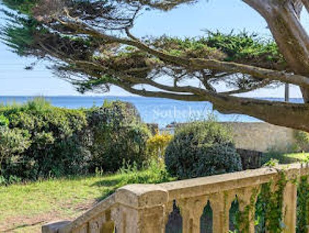 Maison en bord de mer avec terrasse