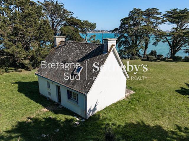 Maison en bord de mer avec jardin