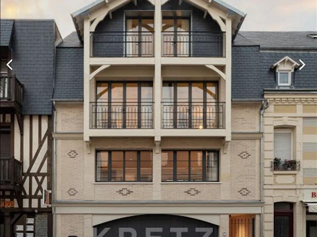 Maison en bord de mer avec jardin