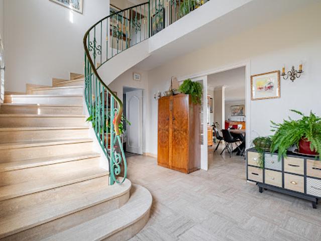 Maison en bord de mer avec jardin