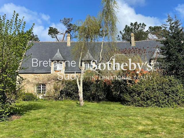 Maison en bord de mer avec jardin