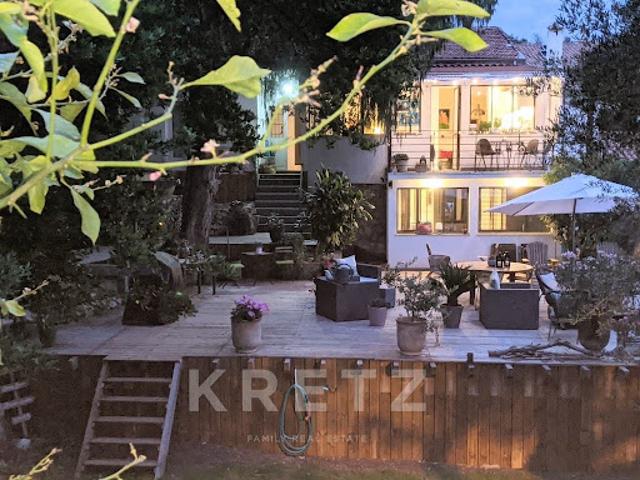 Maison en bord de mer avec jardin
