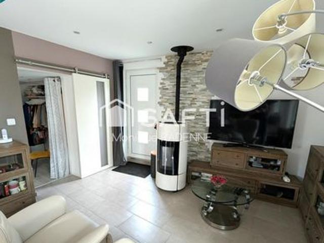 MAISON EN BRIQUES ET TERRAIN CONSTRUCTIBLE