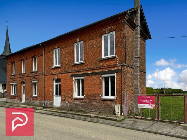 Maison en briques rénovée proche de BERNAY