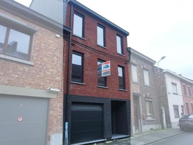 MAISON EN GROS OEUVRE 4 CHAMBRES 2 SDB GARAGE JARDIN