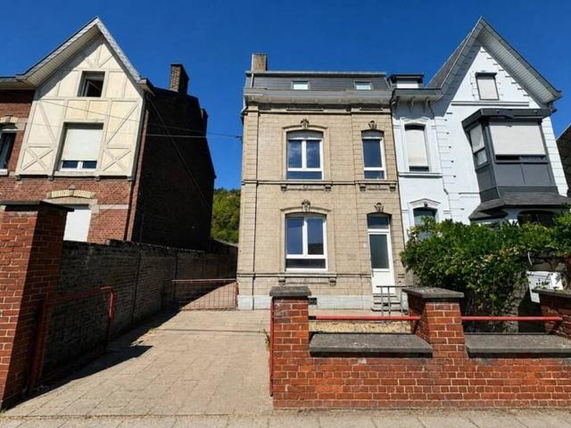 Maison en Location à Flemalle