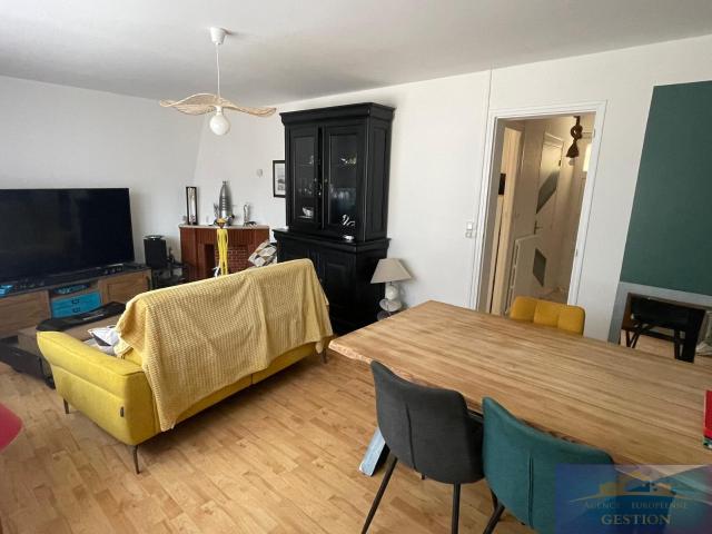 Maison en parfait état, quartier calme !