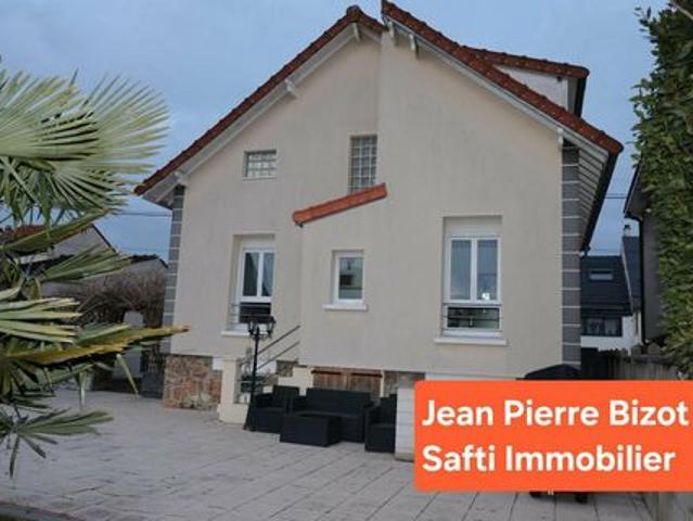 Maison en parfait état, ravalement récent, secteur idéal