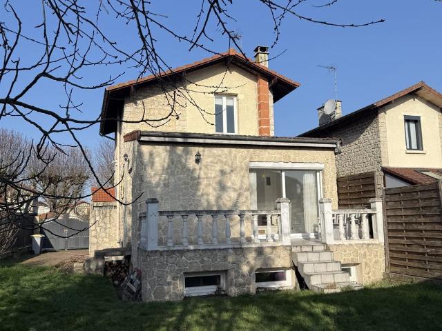 Maison en pierre meulière Quartier Maison Blanche 102 m 102m² Reims