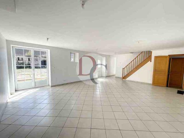 Maison en pierre NEUVE 3 chambres séjour 53m2