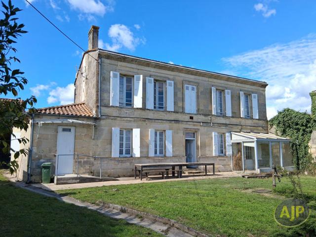 Maison en pierre au calme à Pauillac
