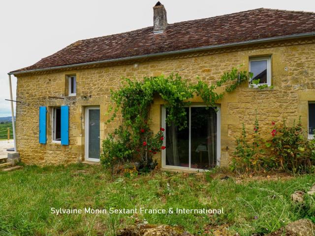 Maison en pierre autonome, calme, nature et vue panoramique