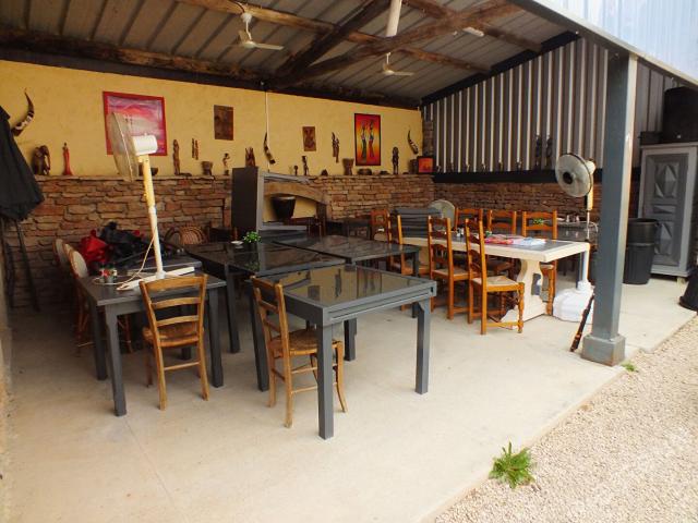 Maison en pierre avec commerce restauration 145m² Nanton