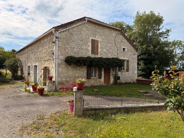 Maison en pierre avec chalet bois, grange et vue panoramique 200m² Perville