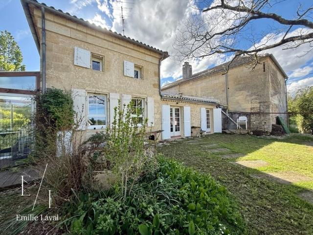 Maison en pierre avec appartement attenant à SAINT PEY DE CA. 262m² Saint Pey de Castets